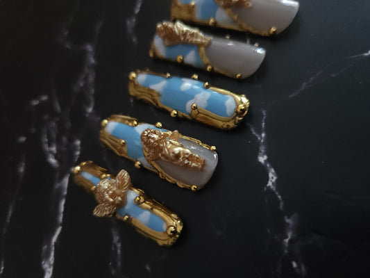 "Cloud Nine" Press-On Nails Set