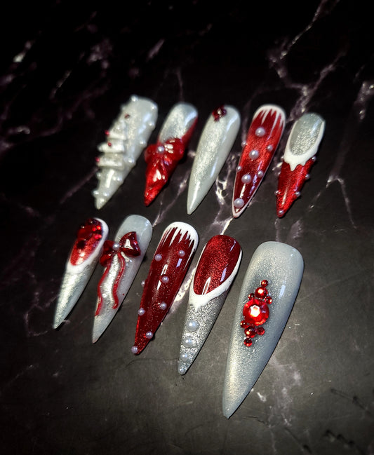 "Santa Baby" Press-On Nails Set
