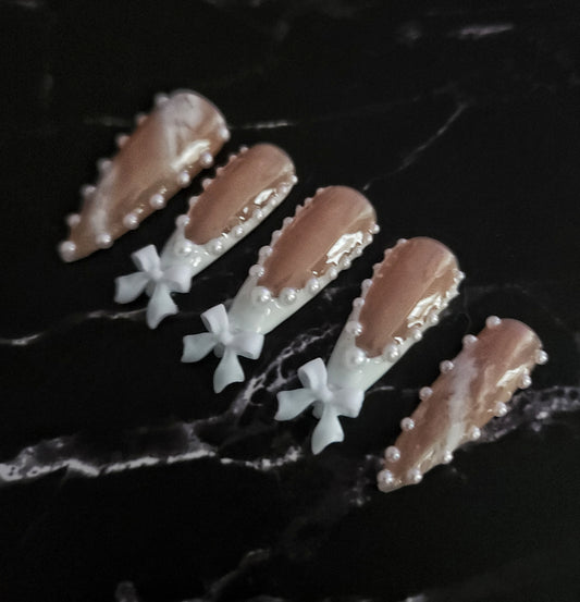 "Pearl Charm" Press-On Nails Set