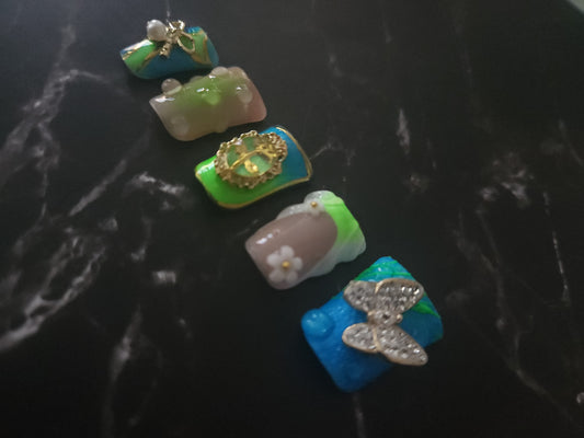 "Butterfly Bloom" Press-On Nails Set