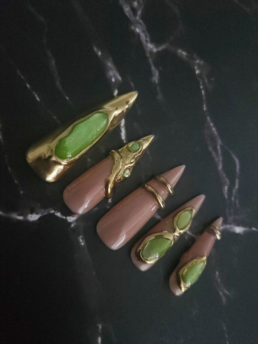 "Rich Rocks" Press-On Nails Set