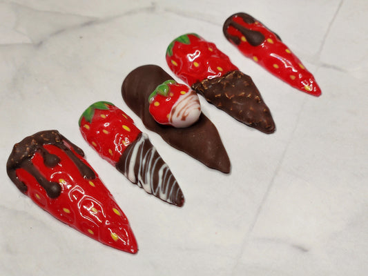 "Berry Kisses" Press-On Nails Set