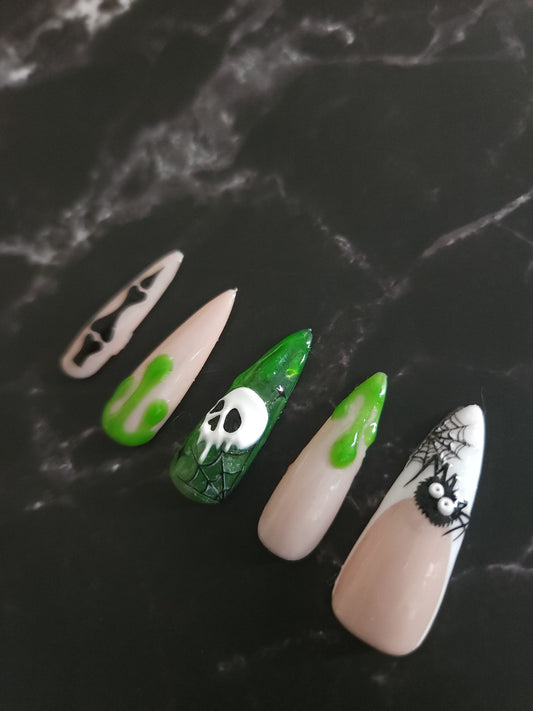 "Toxic Webs" Press-On Nails