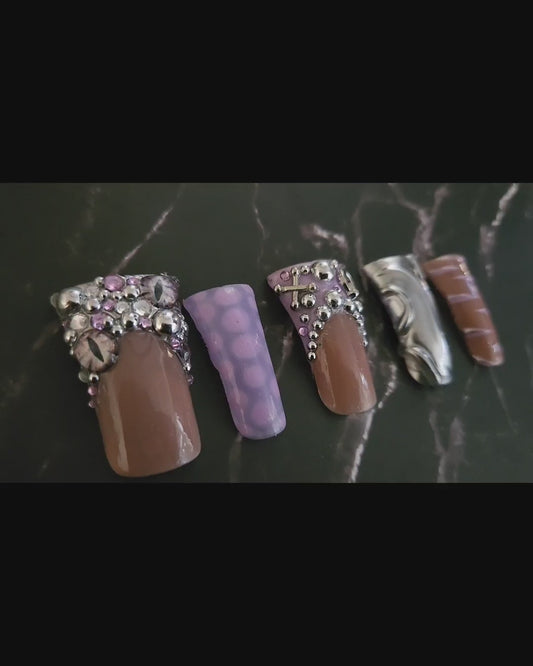 "Royal Rebel"Press-On Nails Set