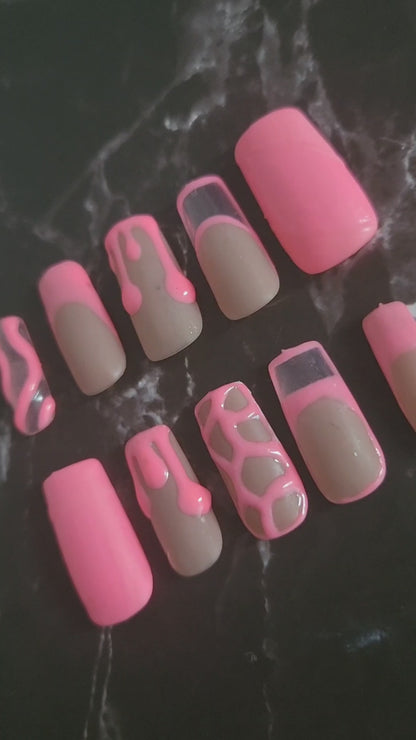 "Bubblegum Drip" Press-On Nails Set
