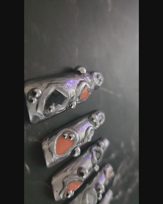 "Molten Metal" Press-On Nails