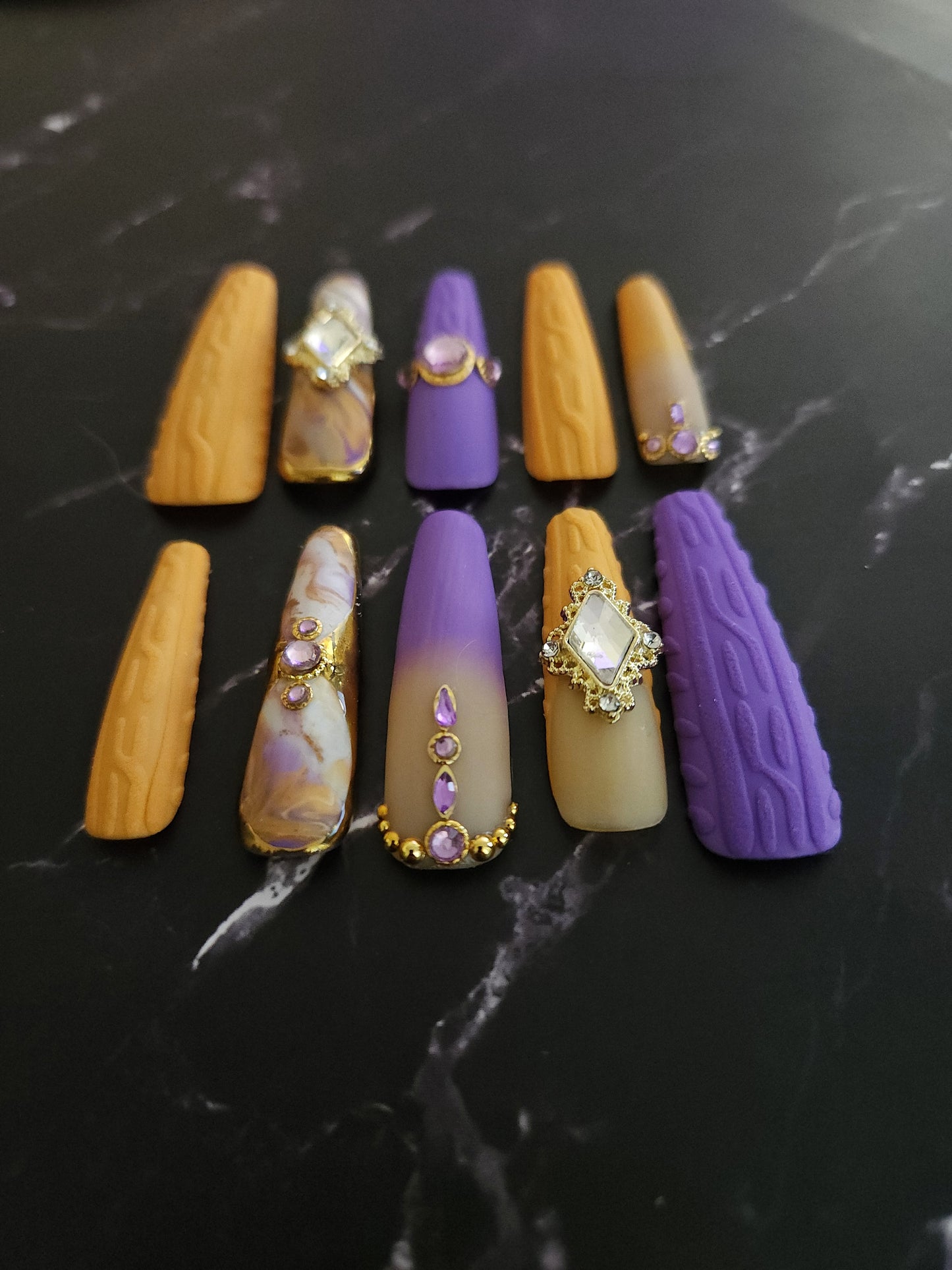 "Cozy Flex" Press-On Nails Set