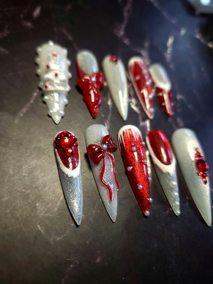 "Santa Baby" Press-On Nails Set