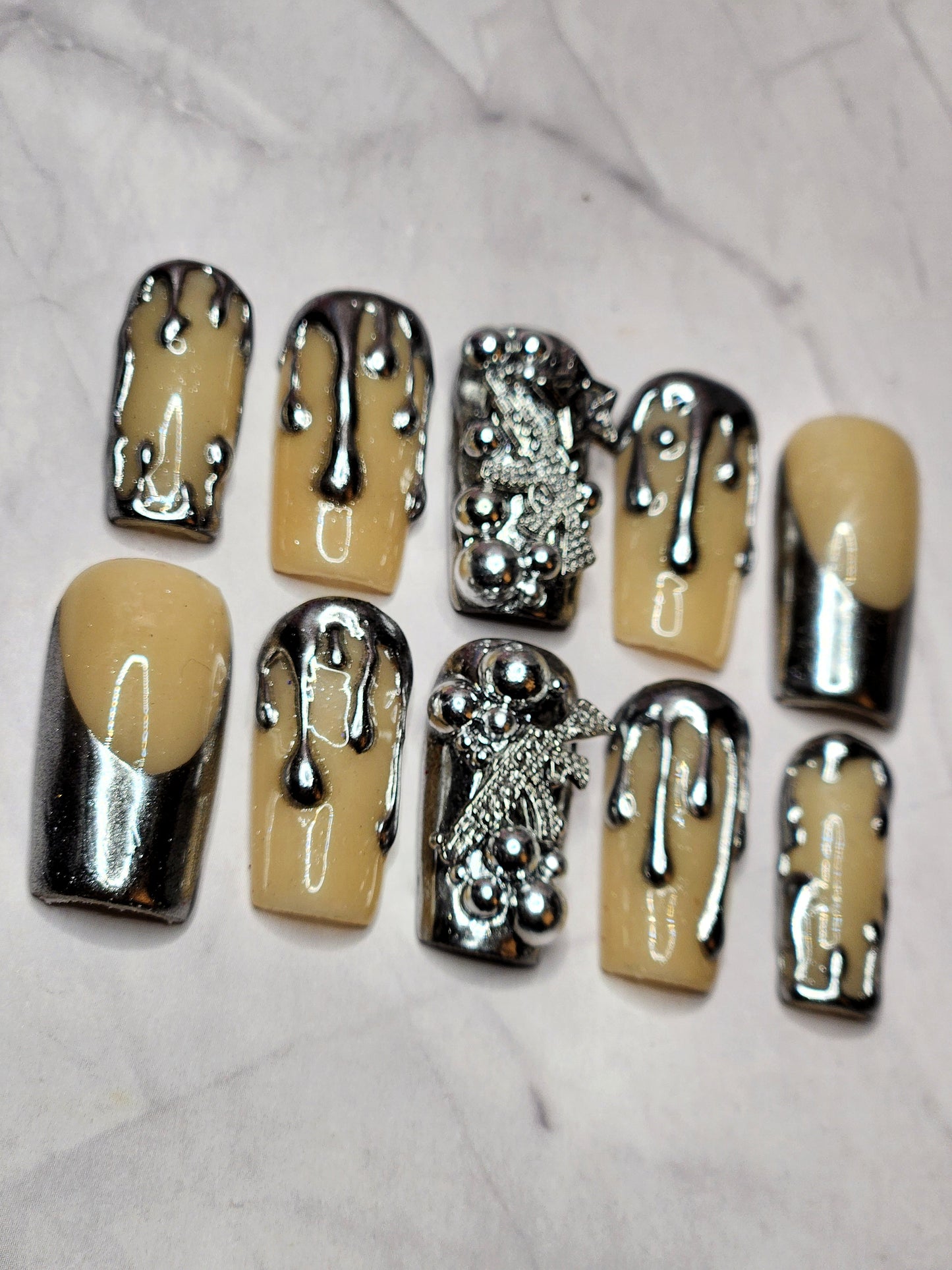 "Platinum Steel" Press-On Nails Set