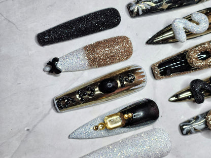 "Midnight Manifestation" Press-On Nails Set