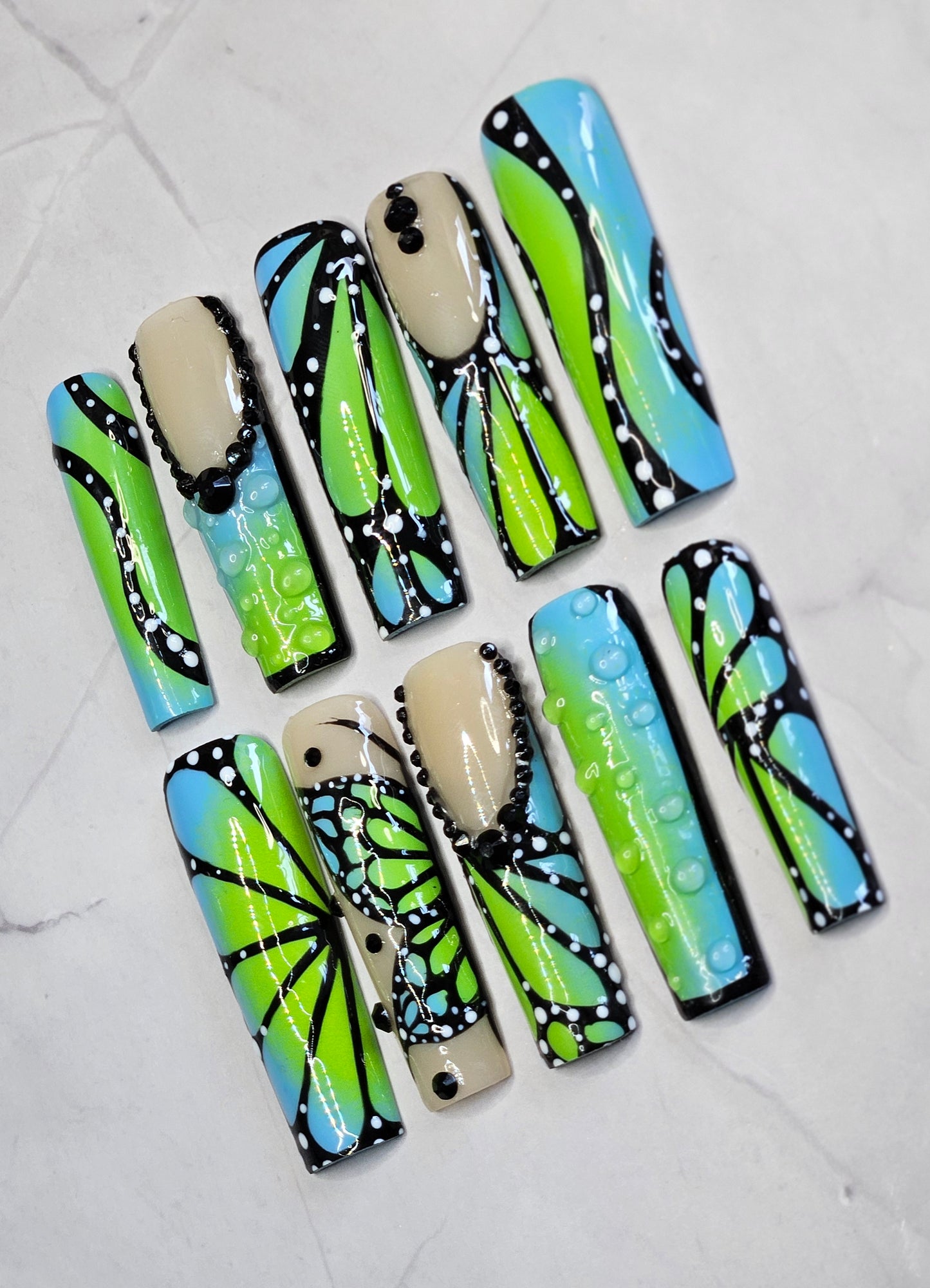 "Butterfly Dreams" Press-On Nails Set (Copy)