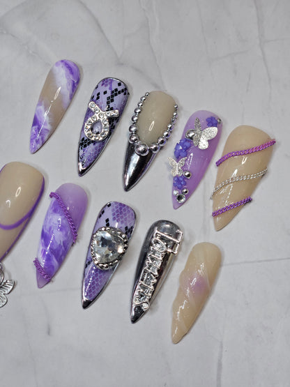 "Zodiac Dreams" Press-On Nails Set