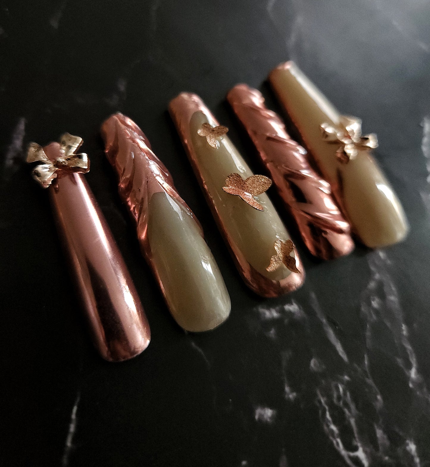 "Rosé Radiance" Press-On Nails Set