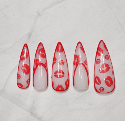 "Kiss Me Quick" Press-On Nails Set