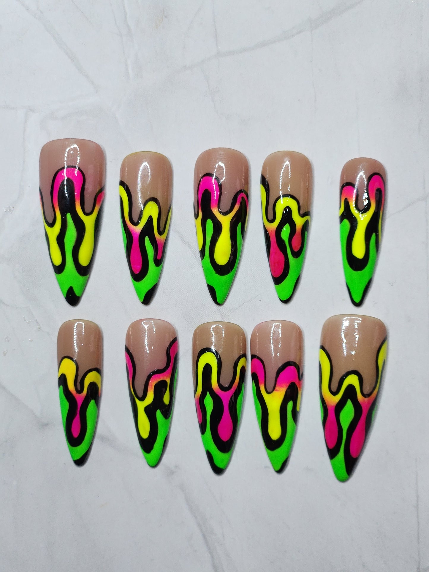 "Lava Flow" Press-On Nails Set