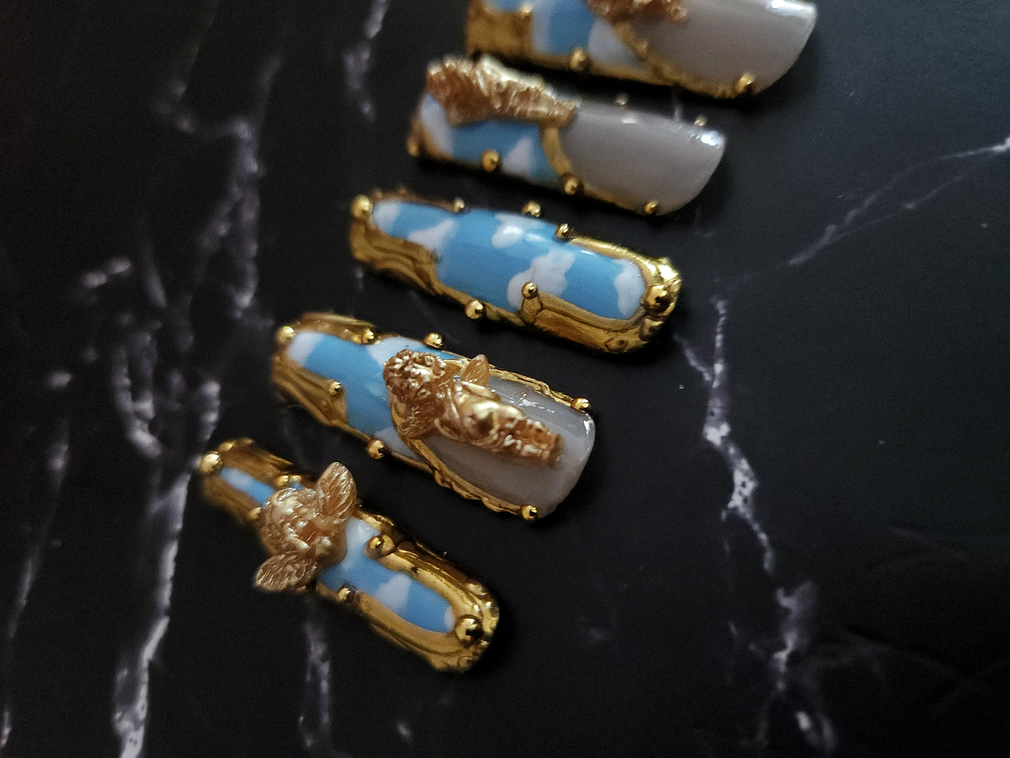 "Cloud Nine" Press-On Nails Set