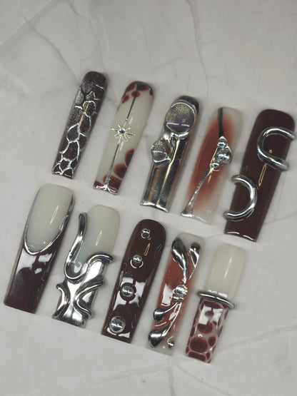 "Mocha Muse" Press-On Nails Set