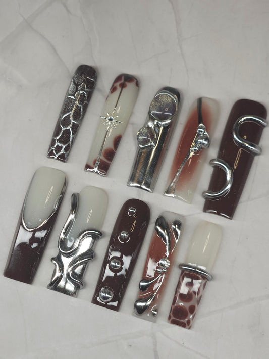 "Mocha Muse" Press-On Nails Set