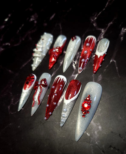 "Santa Baby" Press-On Nails Set