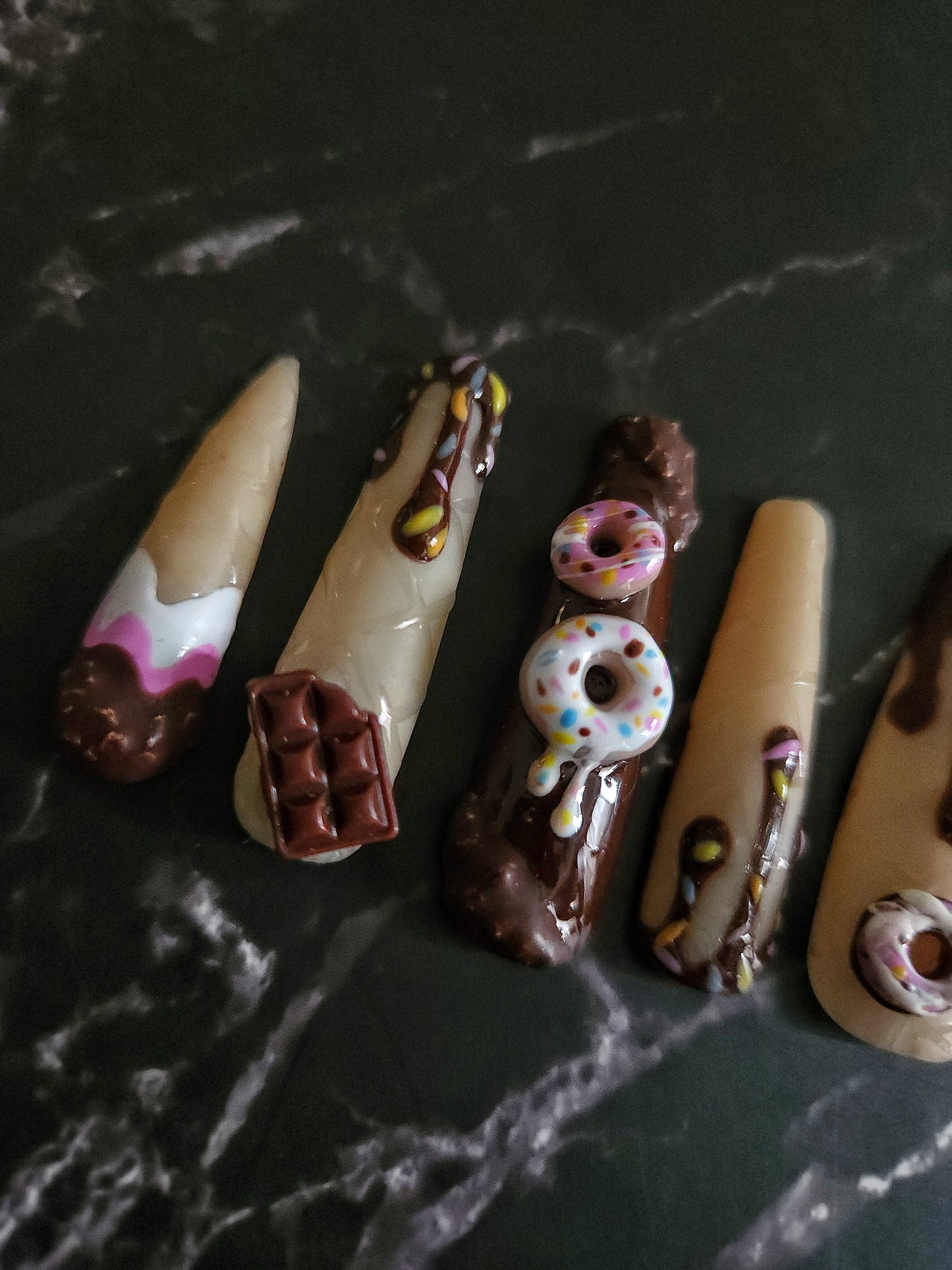 "Sugar Rush " Press-On Nails Set