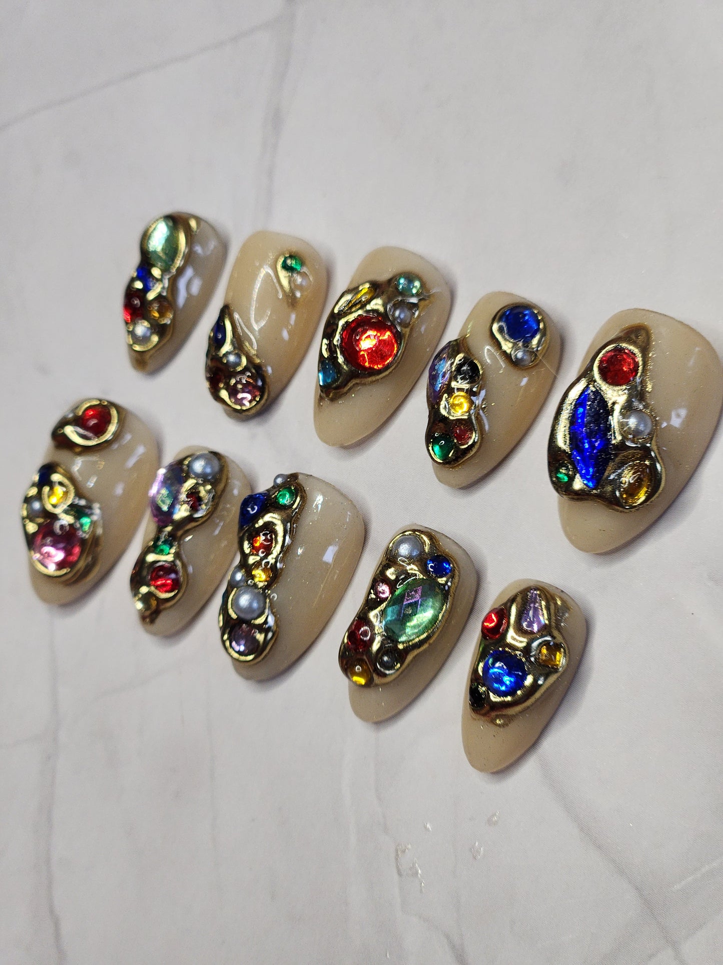 "Majestic Drip" Mini Press-On Nails Set