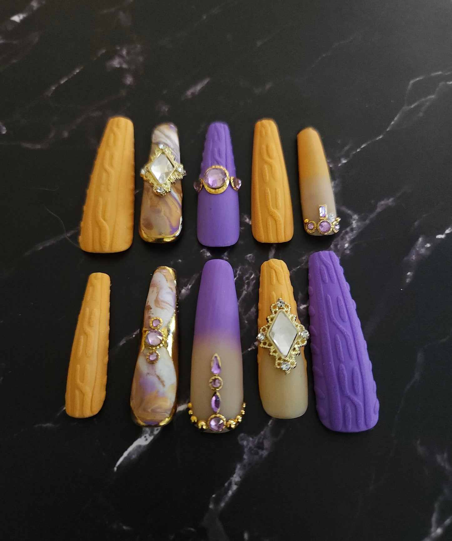 "Cozy Flex" Press-On Nails Set