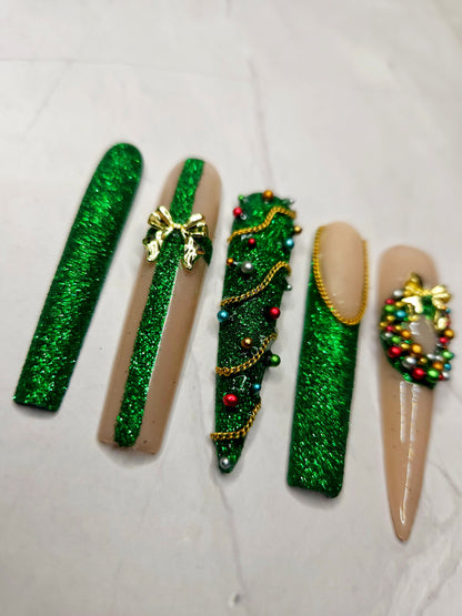 "Evergreen Glam" Press-On Nails Set