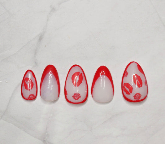 "Kiss me Quick" Mini Press-On Nails Set