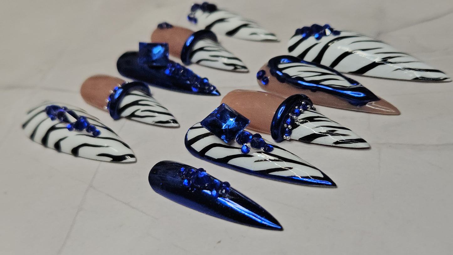 "Sapphire Savage" Press-On Nails Set