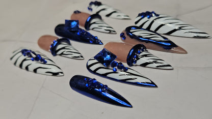 "Sapphire Savage" Press-On Nails Set