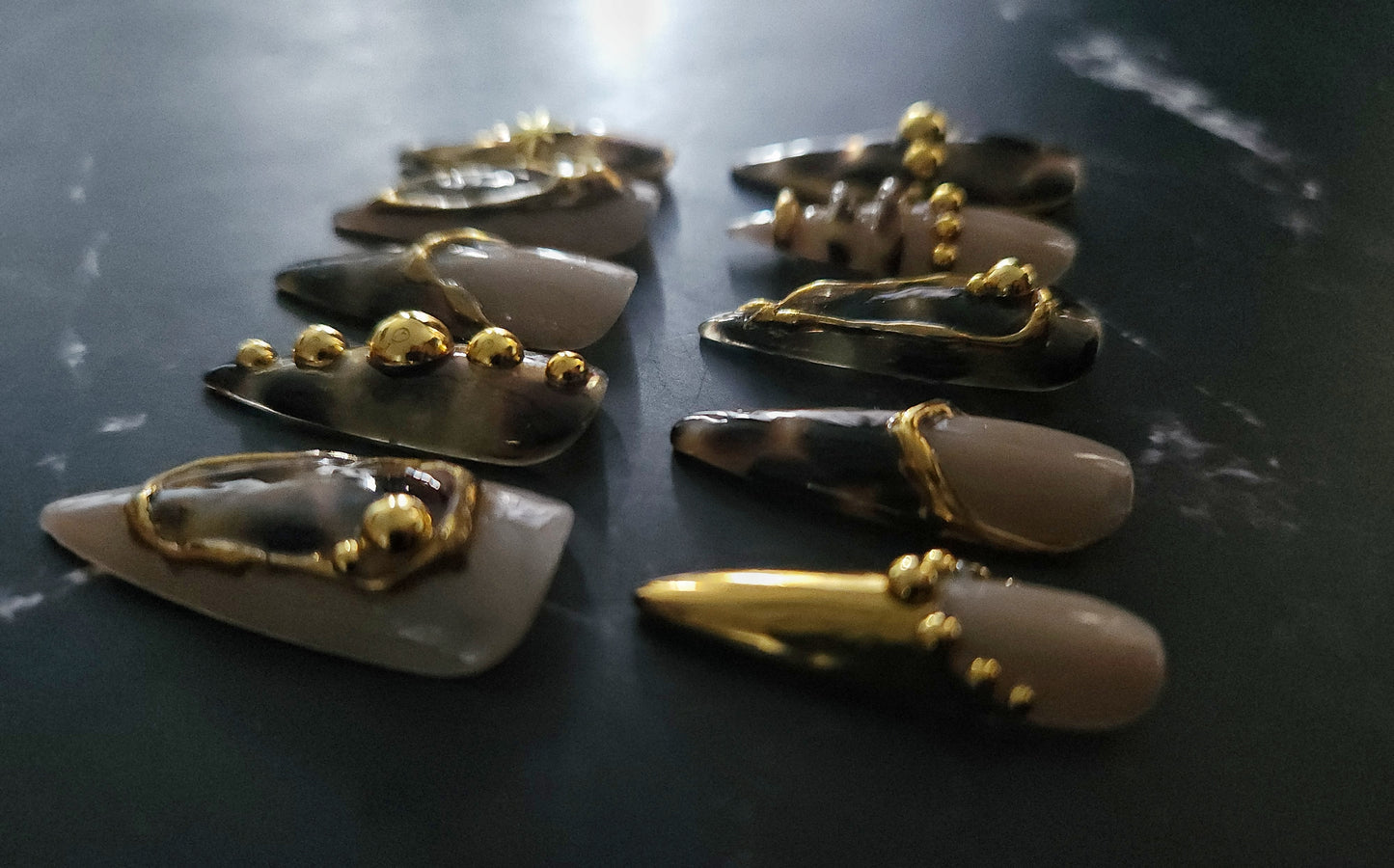 "Shell Seduction" Press-On Nails Set