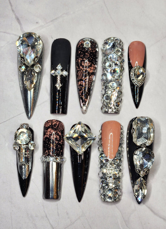 "After Midnight" Press-On Nails Set