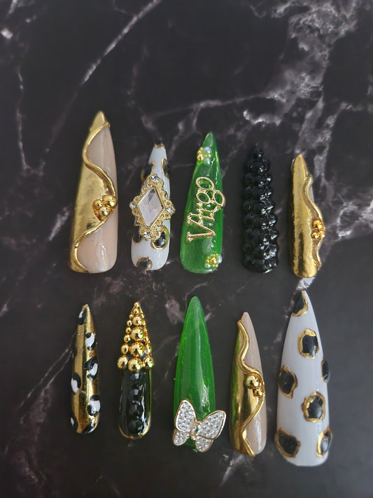 "Virgo Envy" Press-On Nails Set