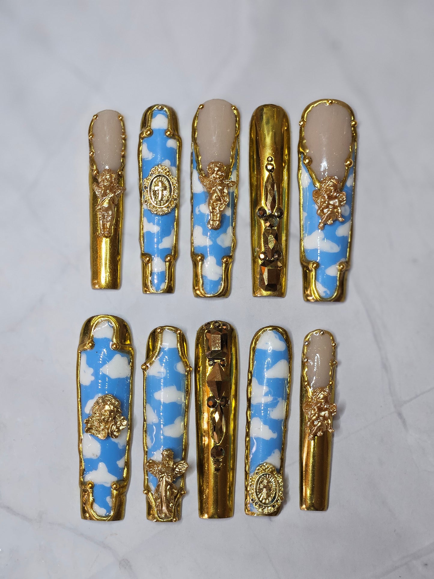 "Cloud Nine" Press-On Nails Set