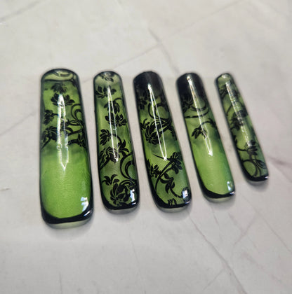 "Haiku Garden" Press-On Nails Set