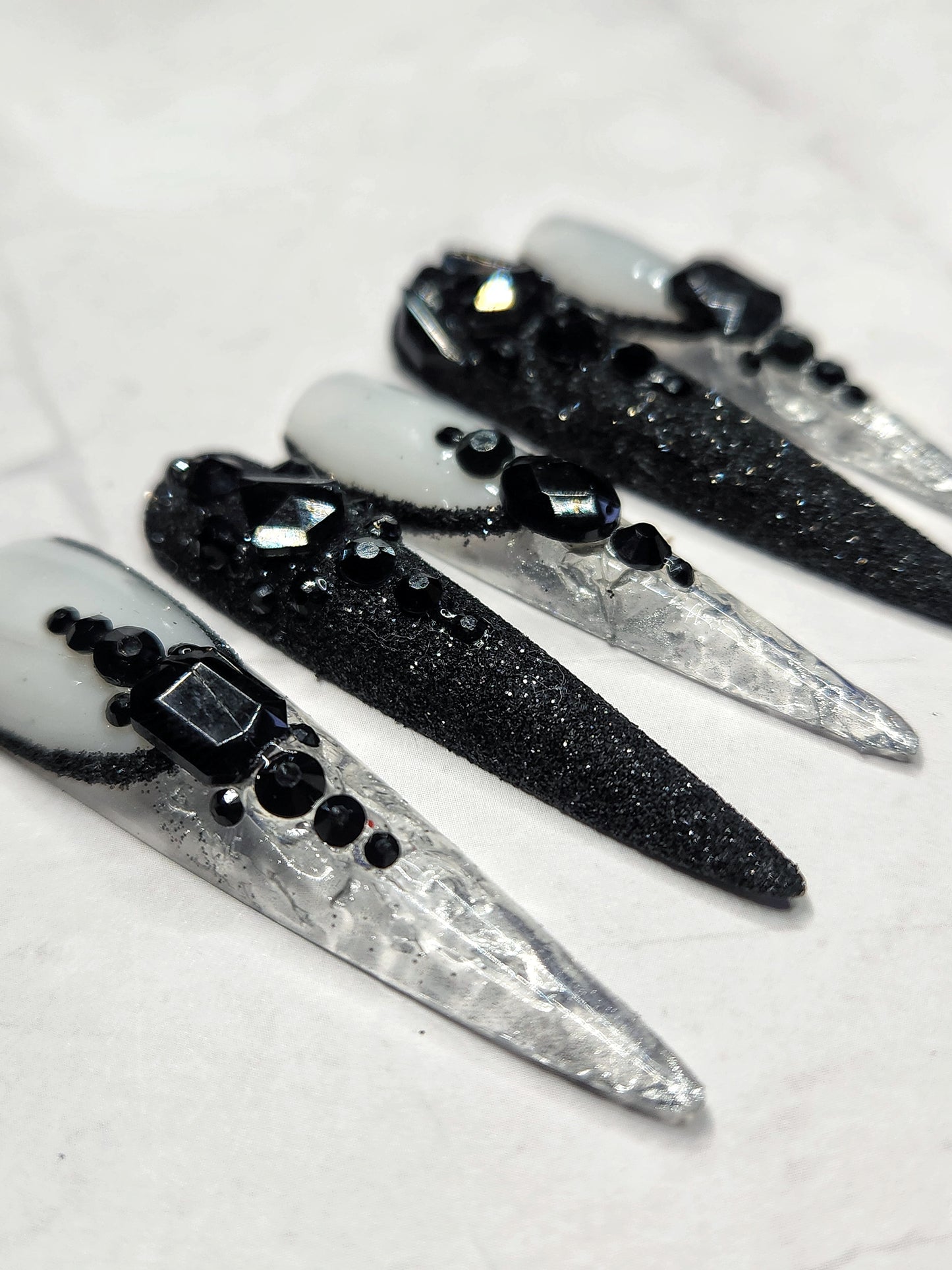 "Obsidian Ice" Press-On Nails Set