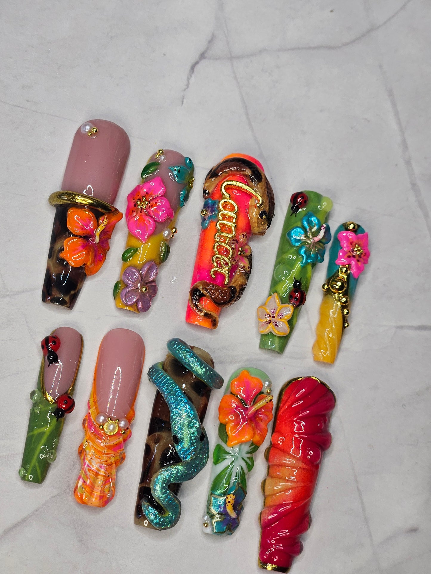 "Venomous Bloom" Press-On Nails Set
