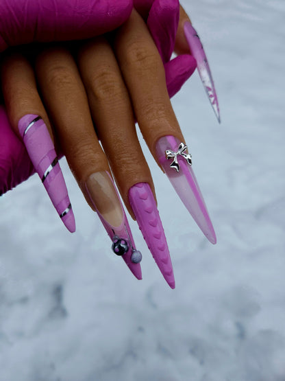 "Snowflake Sweetheart" Press-On Nails Set