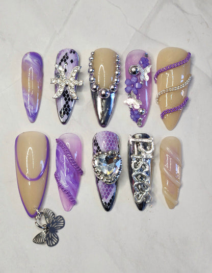 "Zodiac Dreams" Press-On Nails Set