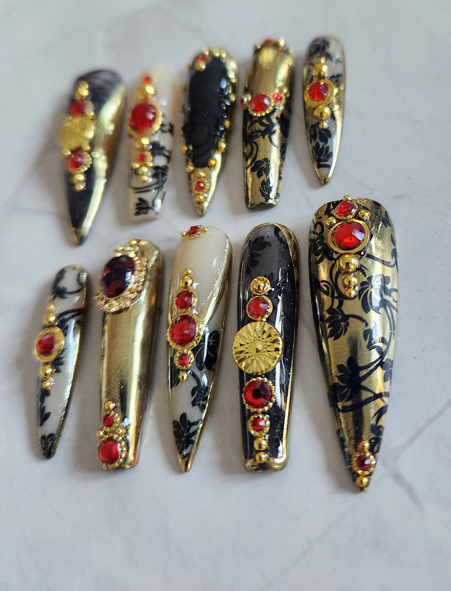 "Imperial Rose" Press-On Nails Set