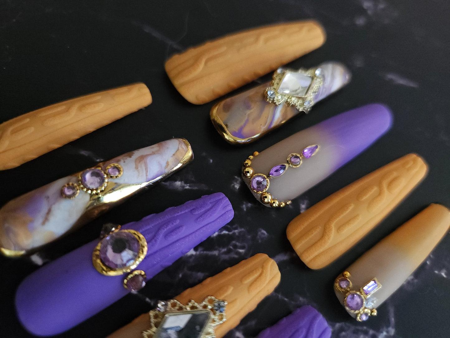 "Cozy Flex" Press-On Nails Set