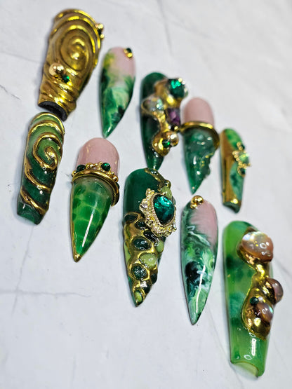 "Emerald Empire" Press-On Nails Set