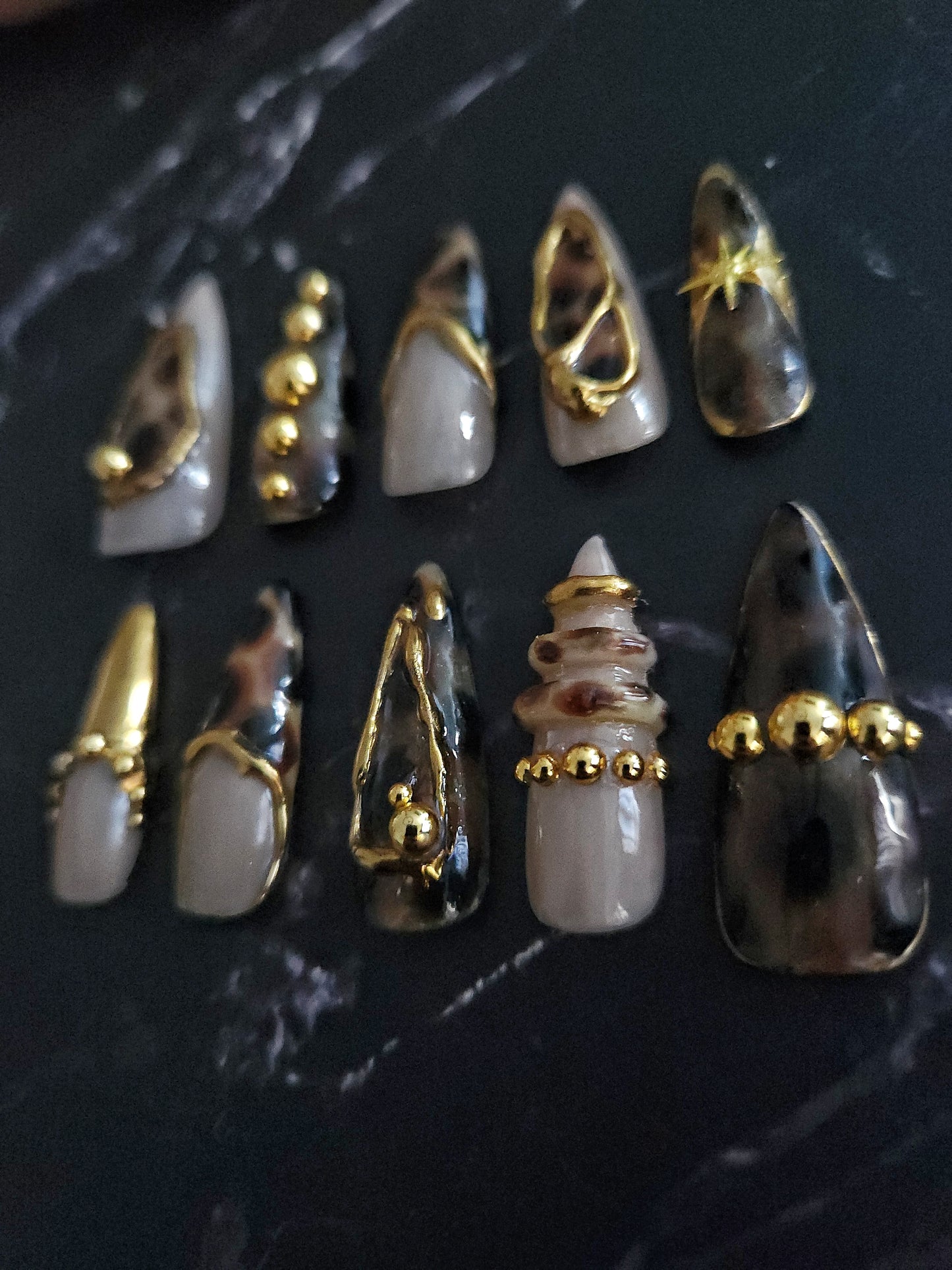 "Shell Seduction" Press-On Nails Set