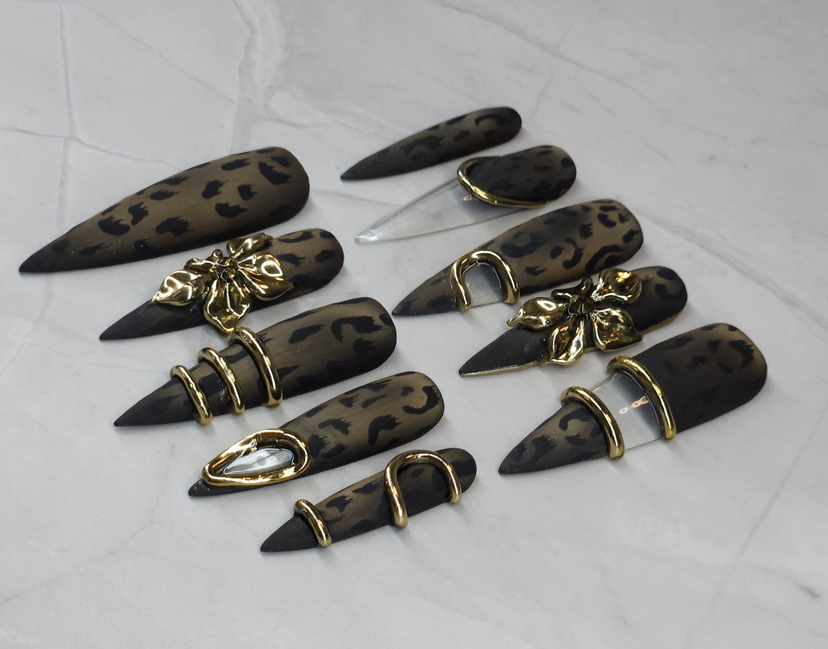 "Leopard Privé" Press-On Nails Set