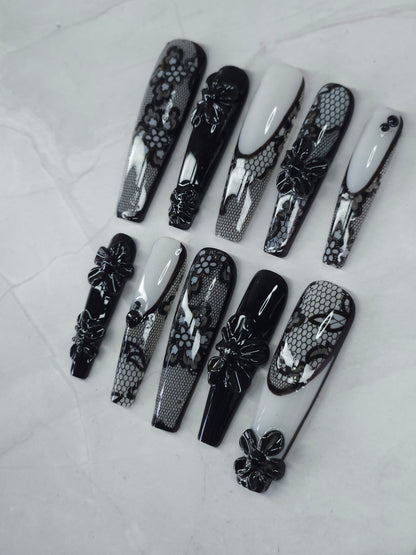 "Dark Romance" Press-On Nails Set