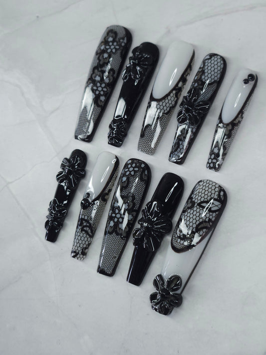 "Dark Romance" Press-On Nails Set