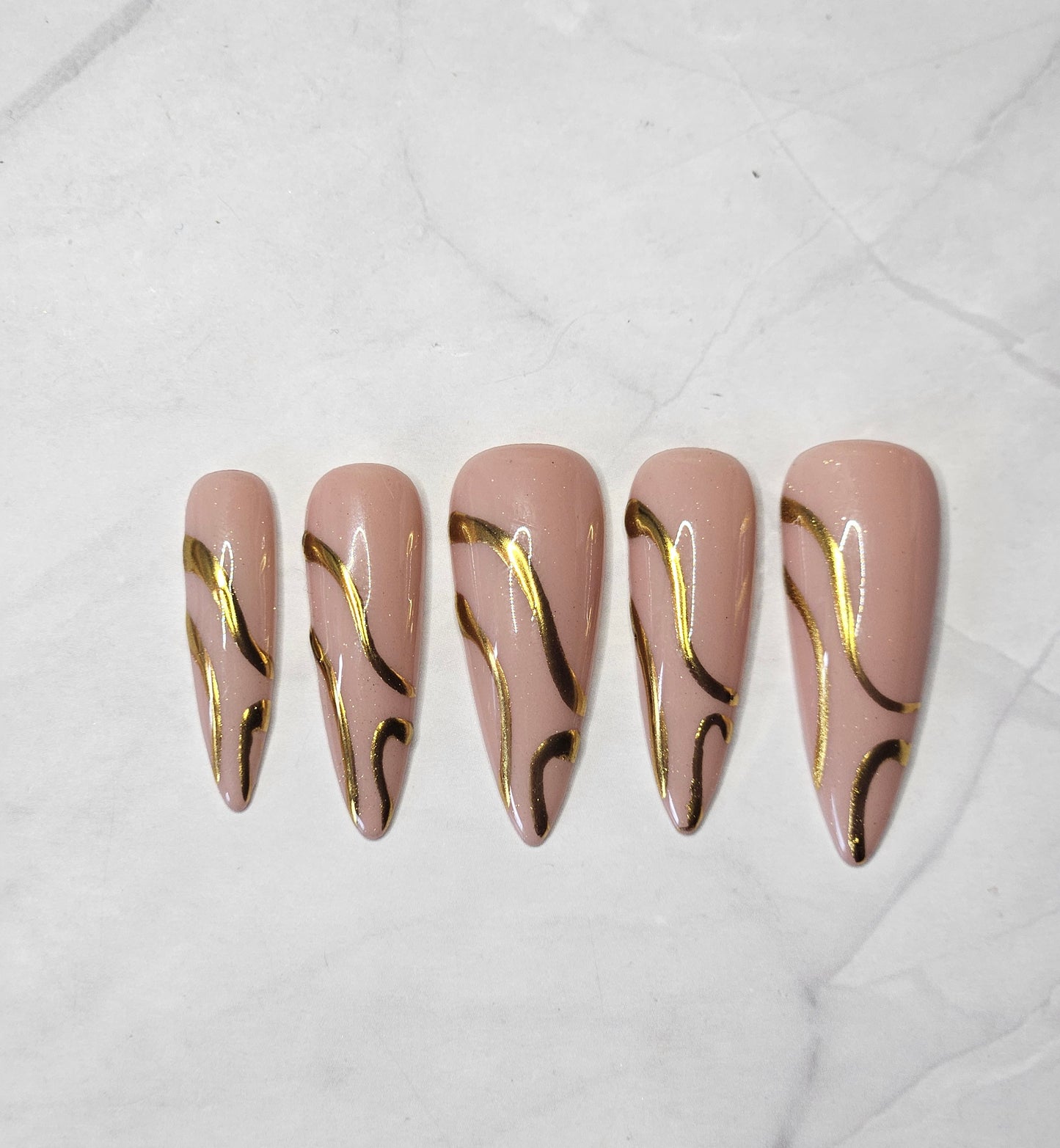 "Gold Cascade" Press-On Nails Set