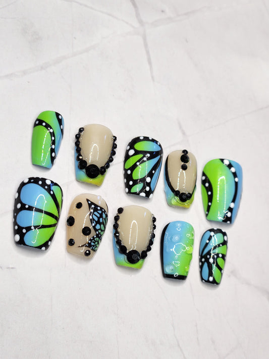 "BUTTERFLY DREAMS" Mini Press-On Nails Set