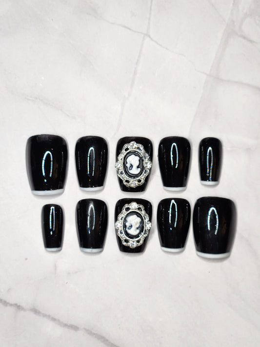 "Black Duchess"  Press-On Nails Set