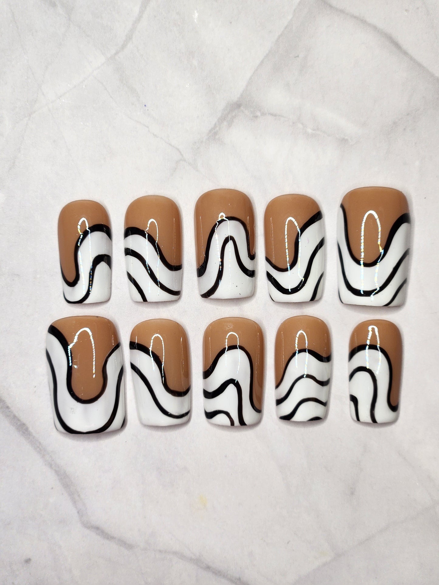 "Nude Illusion" Press-On Nails Set